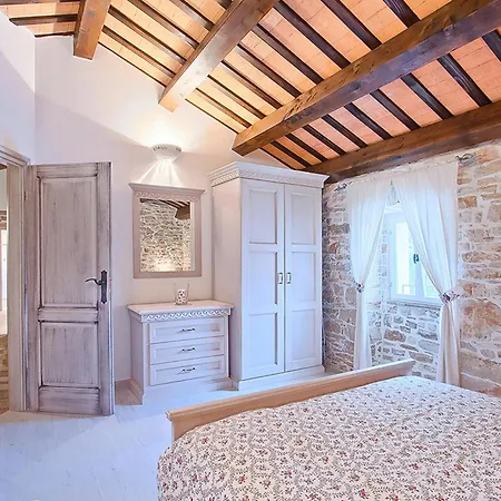 Agra Prázdninový dům Pula