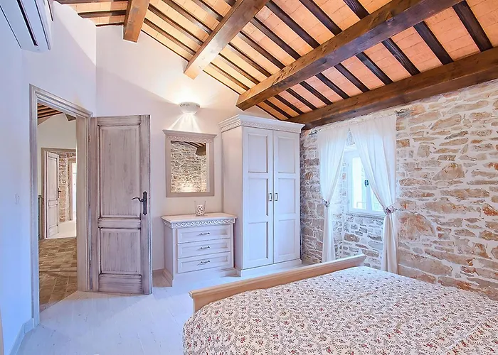 Agra Vakantiehuis Pula