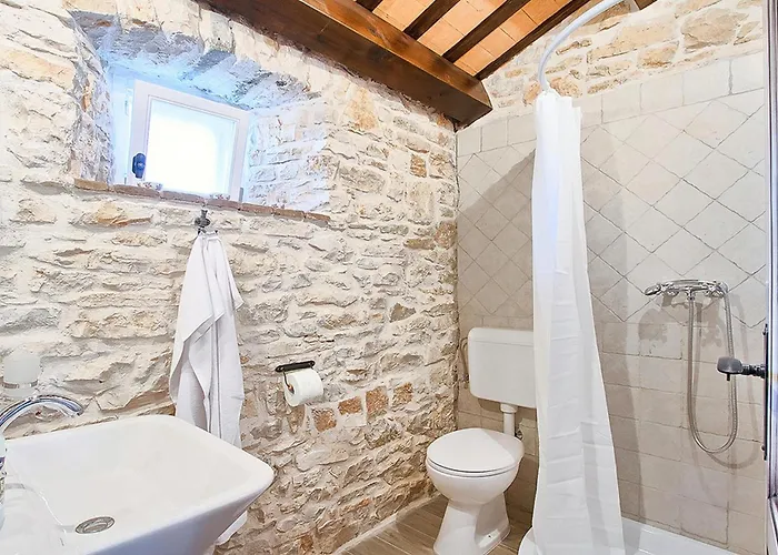 Agra Vakantiehuis Pula